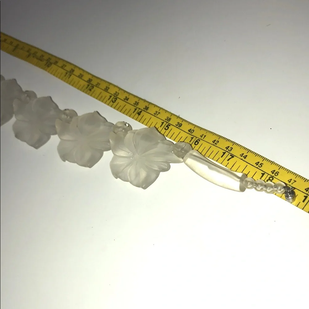 Vintage Frosted White Lucite Floral & Bead Necklace - Picture 5 of 5